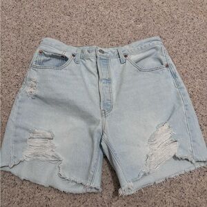 Women’s Levi jean shorts